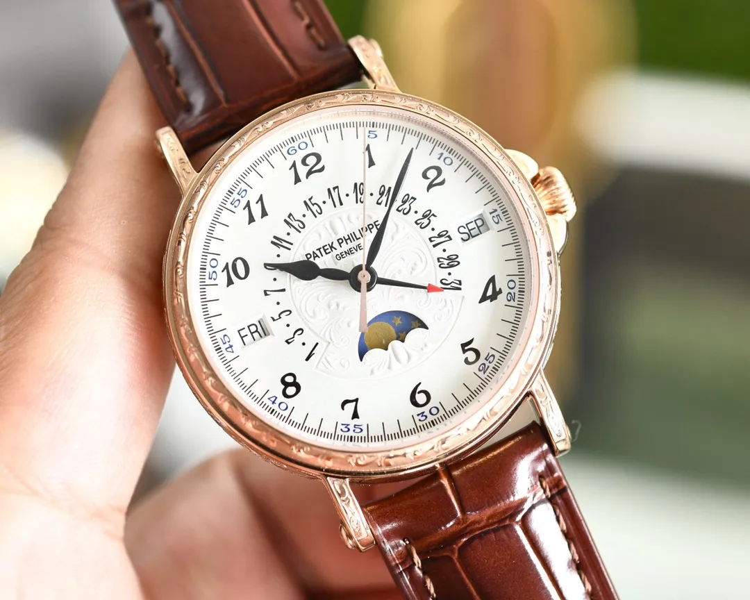 【Top Replica】💰5300! Patek Philippe's classic super complex multi-function 5159 perpetual calendar series watch is elegant! 1⃣️[Wonderful details and advantages] The size of this watch is 38mm. The reasonable size and lug design make it suitable for the public to wear. Whether you have a big wrist or a small wrist, there is no pressure to wear it. Half of it is exposed outside the cuffs when you move. For successful people and business wear, this watch will definitely give you face and confidence. Heart, the feeling of getting started is the comfortable wearing feeling and the weight of a small gold watch. You can all realize that owning it is the real winner in life. This watch is worth [applause][strong][strong][strong][666] 1. Case polishing: In order to pursue the effect of genuine warm and jade-like, PPF watchmakers polish it carefully and work slowly to produce fine work. 2. The connection mechanism between the stamped cover and the shell has a crisp feel that is comparable to the genuine product, and the stamped back cover improves the waterproof performance. 3. The scales and hands are treated with the latest precious metal plating process, and the effect is even better. 4. "Pot lid type" slightly convex sapphire watch mirror, the shape is consistent with the original product, the effect is transparent, and the time can be clearly distinguished. 5. The precious metal stamp is three-dimensional and standard, clear and vivid! 2⃣️【Leading the era of all-in-one computers】Using a customized version of Cal.324 all-in-one computer - thinner, more stable, and more like. The most important thing is that the degree of simulation has skyrocketed. 3⃣️【Strap】Classic Italian calfskin strap with clear texture and good texture. Paired with the top Patek Philippe lantern clasp on the market, it is universal and original without any pressure. Let it have more design elements of formal Patek Philippe [strong][666][666][666]! PPF. Factory is elegant and enduring, timeless classic, low-key and perfect, a gentleman in the watch! Welcome for your tasting! Each watch is delivered with a dedicated adjustment needle, in order to make the majority of watch lovers trust that this high-end product is worth owning🔥